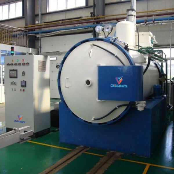 The atmosphere in the vacuum sintering furnace is relatively simple and easy to control. It has some advantages.